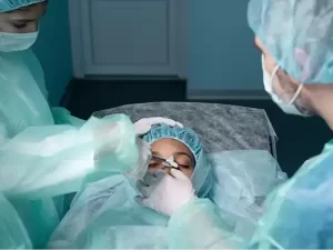 خطر جراحی بینی برای بیماران قلبی